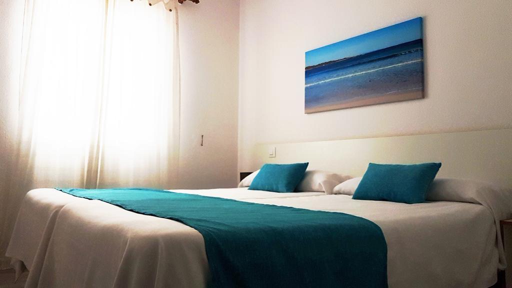 Apartaments California Cala'N Blanes  ภายนอก รูปภาพ
